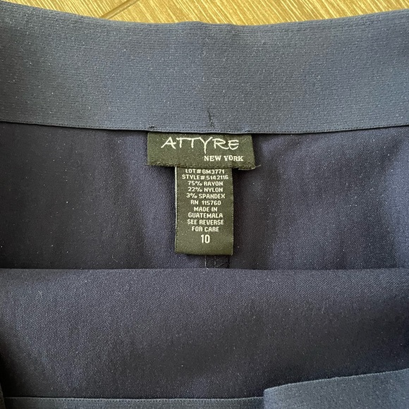 Navy and White Skirt - size 10 - Picture 3 of 5